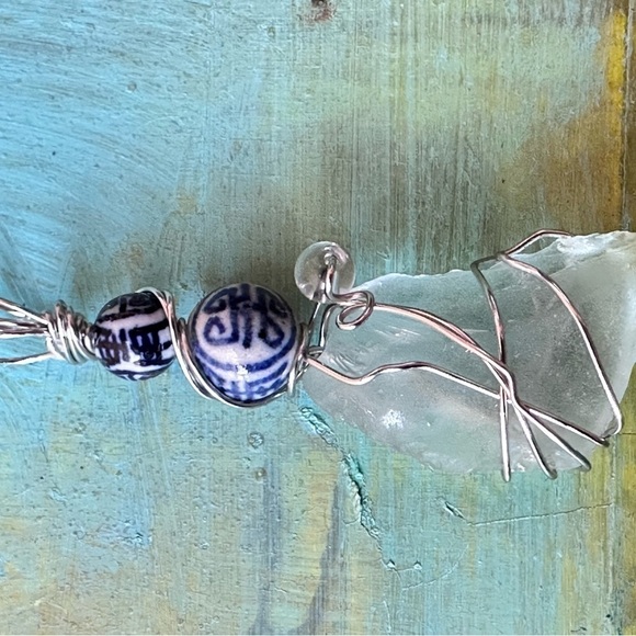 Sea Glass and ceramic bead pendant Wire Wrapped Handmade Art To Wear 4226 Y - Picture 9 of 9